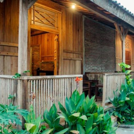 Pinarak Homestay Banyuwangi  Esterno foto