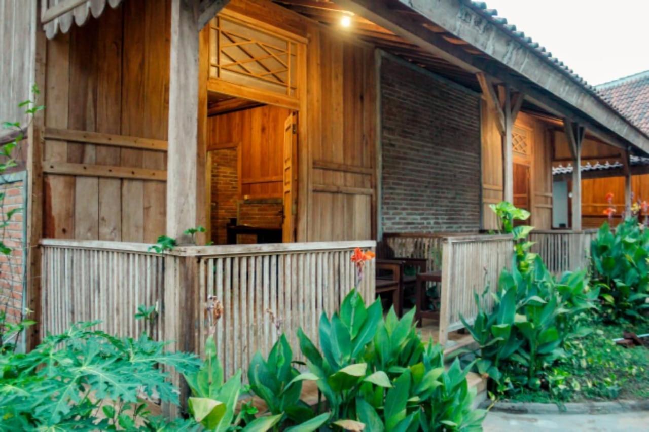 Pinarak Homestay Banyuwangi  Esterno foto